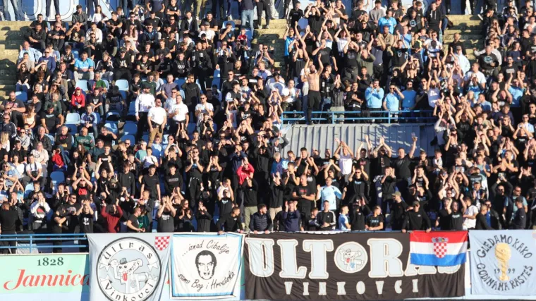 Debitirao sin nedavno preminule legende: 'Tata, hvala ti &scaron;to si mi dao snage da odigram ovu utakmicu'