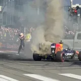 Drama na ulicama San Francisca: Red Bull planirao spektakl, a onda je bolid planuo pred mno&scaron;tvom