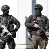 Deseci mrtvih nakon vojne akcije, ali vlasti uvjeravaju: Navijači su sigurni