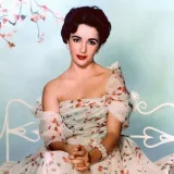 Imala je ljubičaste oči i osam brakova: Legendarna Elizabeth Taylor danas bi napunila 94 godine