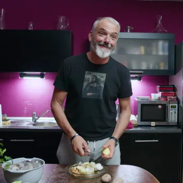 Večeras kuha kipar Petar: 'Dat će si truda, izaći će ono umjetničko iz njega'