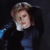 Eni Juri&scaron;ić nam je otkrila kako su je naivne i neiskusne odluke inspirirale za novu pjesmu