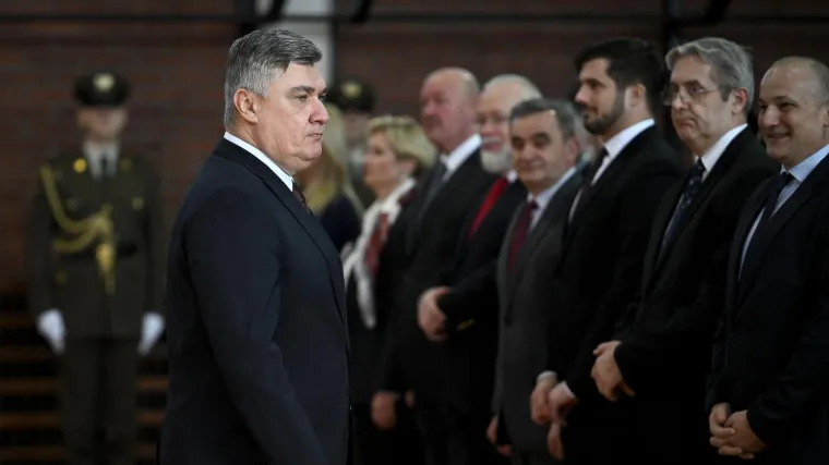 Milanović pohvalio izgled hrvatskih vojnika: 'Na&scaron;i izgledaju kao vojnici, za razliku od drugih'