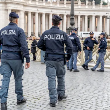 Skandal kod susjeda: Policajci iz robne kuće ukrali robu u vrijednosti od gotovo 300.000 eura