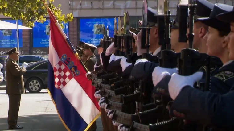 Njihov je slogan čast, dužnost i domovina: Bili smo na slavlju Počasno-za&scaron;titne bojne