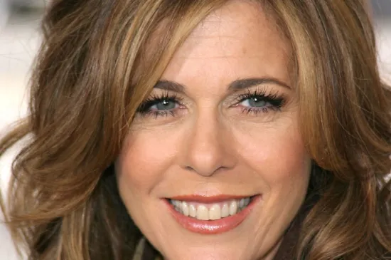 Zapazio ju je dok je bio u braku, a zbog nje je promijenio i vjeru: Evo tko je žena Toma Hanksa