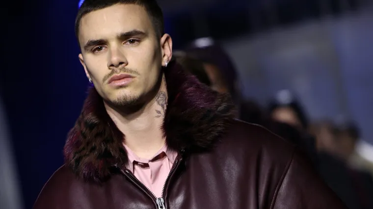 Od nogometnog terena do modne piste: Mlađi sin Davida i Victorije odu&scaron;evio žene izgledom