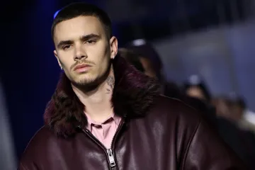 Od nogometnog terena do modne piste: Mlađi sin Davida i Victorije odu&scaron;evio žene izgledom