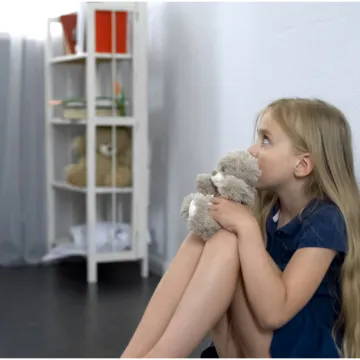 &Scaron;to učiniti ako vam dijete krene pričati detalje o duhu u sobi ili o pro&scaron;lom životu?