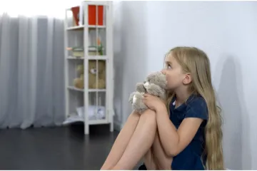 &Scaron;to učiniti ako vam dijete krene pričati detalje o duhu u sobi ili o pro&scaron;lom životu?