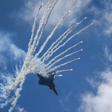 Moćni lovci sletjeli u Izrael, Trump je spreman napasti Iran! 'On &scaron;uti, ali procurile su snimke'