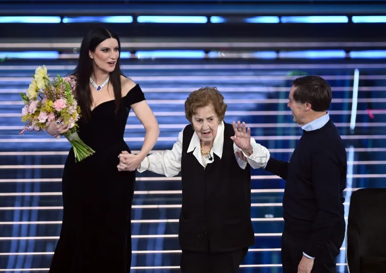 Dirljiv trenutak na Sanremu zasjenila tehnička pogre&scaron;ka, a sve je postalo viralan hit