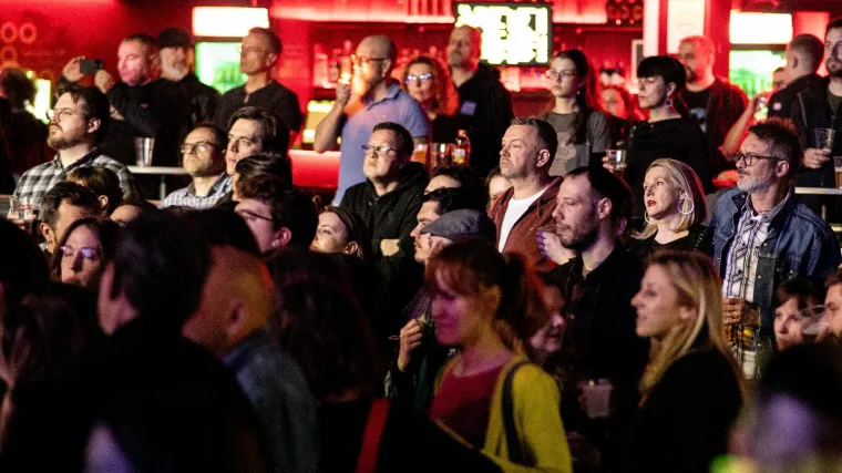 Ovako se Zagrepčani zabavljaju uz rock glazbu: Pogledajte atmosferu koju je napravio Miles Kane