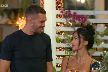 Njihov poljubac uzdrmao je vilu 'Gospodina Savr&scaron;enog', djevojke ne prestaju &scaron;u&scaron;kati