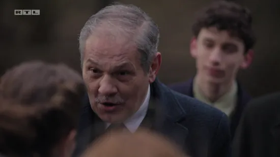 Tko je Du&scaron;an, novi lik 'Divljih pčela'? Pojavio se na vjenčanju Kate i Tome