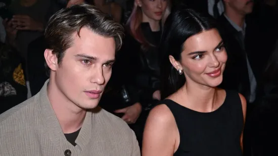 Uf, koji neugodnjak! Kendall Jenner 'izvisila' na Armani reviji u Milanu