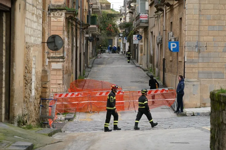 Opasna akcija spa&scaron;avanja u gradu koji 'klizi' u provaliju: 'Bilo je to kao pljačka banke'