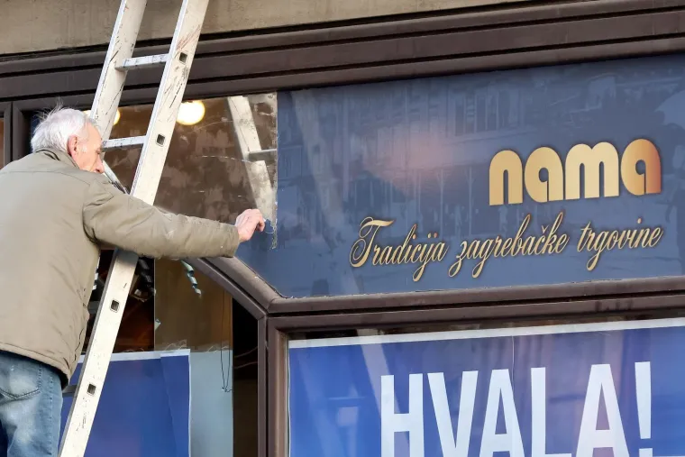 Bolni prizori iz Zagreba: Simbolu grada zabijen posljednji čavao u lijes