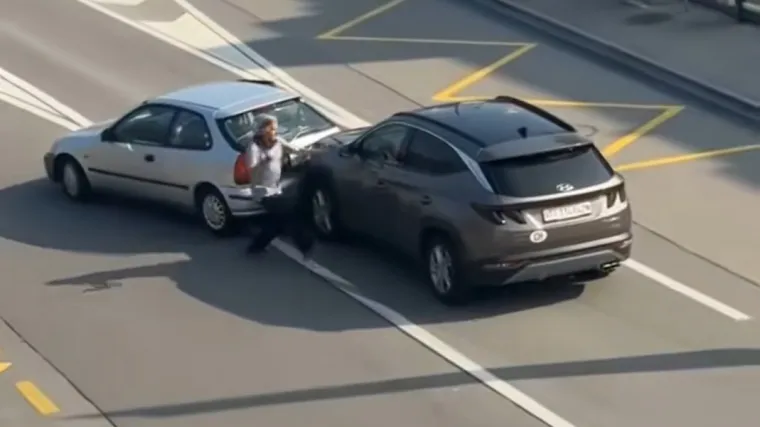 Karma odmah kaznila divljaka koji je izazvao prometnu nesreću i poku&scaron;ao zbrisati!