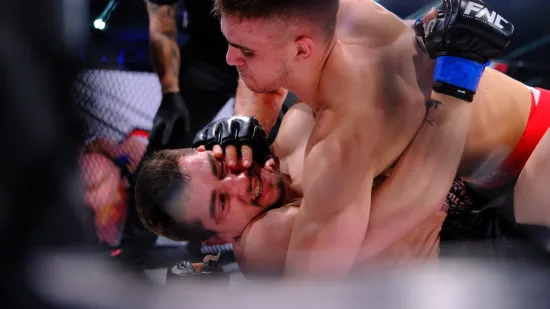 Trenuci nas dijele do spektakla u Brodu! Nemojte treptati: Borci će se pogledati oči u oči...