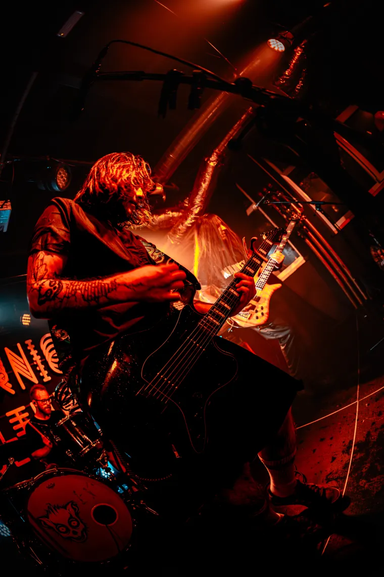 Mahir Kapetanović bez zadr&scaron;ke: Od 'Večere za 5' do iskrene priče o glazbi i borbi s alkoholizmom