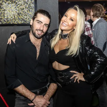 Crna haljina, romantična riva i retro telefon: &Scaron;to Maja i &Scaron;ime rade u Splitu?