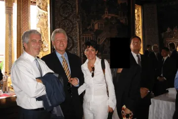 Clinton se suočava s 'Epsteinovom sjenom': 'Postoje dvije stvari koje su na kraju dana važnije...'