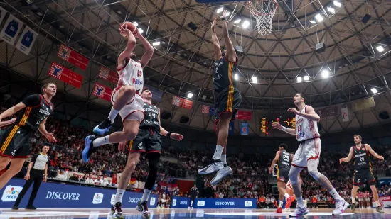 Kakva svita u Draženovu domu: Stigao i premijer Plenković, a pogledajte s kim u dru&scaron;tvu prati utakmicu