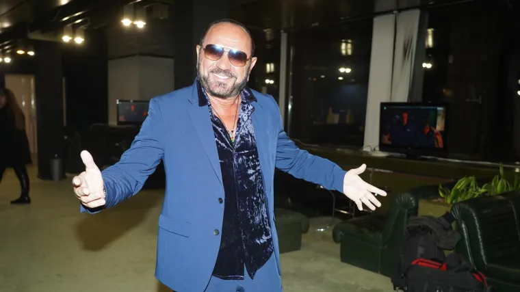 Mile Kitić pokazao mi&scaron;iće na egzotičnoj plaži: 'Bolje izgleda od pola dana&scaron;njih fitness trenera'