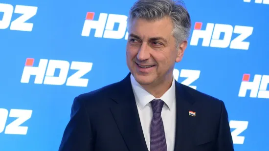 Jedno lice upalo u oči među brojnim političarima na važnom događaju HDZ-a: Pogledajte o kome se radi