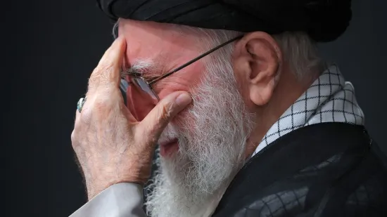 Na ulicama Teherana se slavi, vi&scaron;e izvora potvrdilo da je ajatolah mrtav! Iran sve demantira