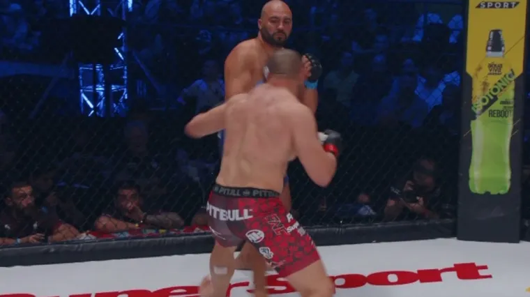 Uski kro&scaron;e Batura i lagano doviđenja za samo 27 sekundi borbe