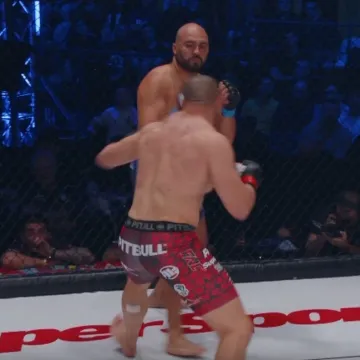 Uski lijevi kro&scaron;e Batura i lagano doviđenja za samo 27 sekundi borbe