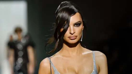 Ovako je slavna manekenka pro&scaron;etala modnom pistom: Video je postao viralna senzacija