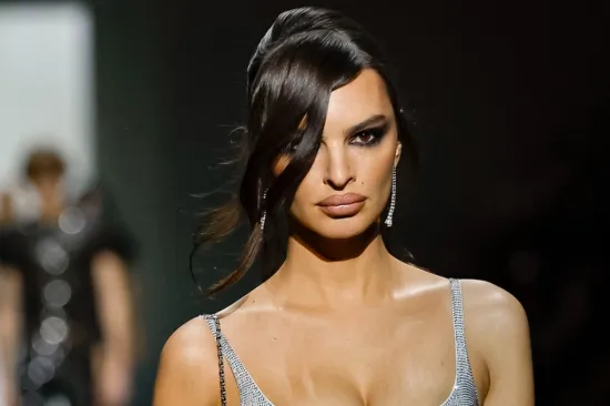 Ovako je slavna manekenka pro&scaron;etala modnom pistom: Video je postao viralna senzacija