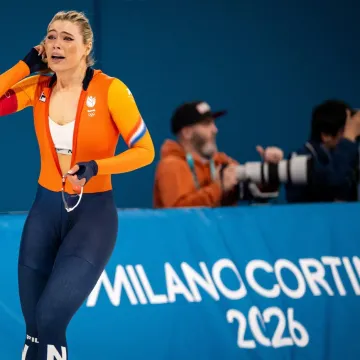 Atraktivna Jutta prodala famozni kombinezon sa Olimpijskih igara za vrtoglavu cifru
