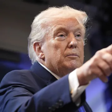 Dok Trump pobjeđuje u Iranu, gubi u SAD-u: Rezultati istražavanja poražavajući