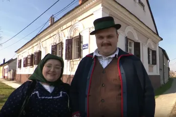 On voli tkati, a ona mu &scaron;trika: Ljubav iz Kru&scaron;evice njeguje &scaron;okačku tradiciju