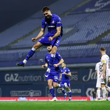 Dinamo pobjegao Hajduku na +7 u SHNL-u, Rijeka skočila na treće mjesto