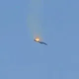 Pogledajte snimku pada američkog aviona! Oborio ga Iran ili je riječ o slučajnom pogotku?