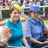 Zbog afere Epstein princeze Beatrice i Eugenie ove godine nepoželjne na Royal Ascotu