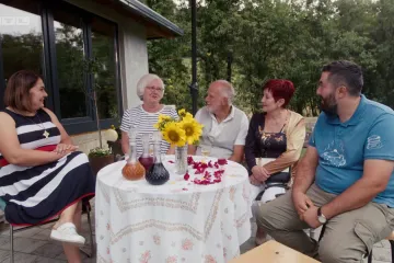 Zabavna ekipa 'Večere za 5' garantira odličan provod, fine recepte i pregr&scaron;t smijeha