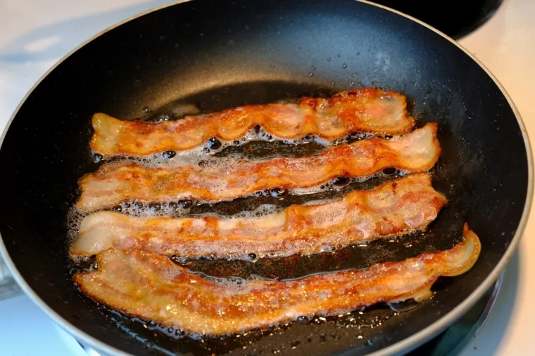 Ne bacajte masnoću od slanine nakon pečenja: Iskoristite ovaj kuharski trik