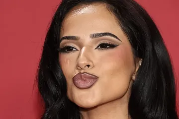 Mlada pjevačica nikad ljep&scaron;a i samopouzdanija: Prebrodila javni skandal i izdaju