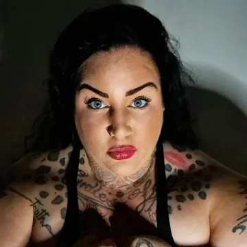 Diže utege kao čačkalice, za razbijanje nema milosti: Zovu je žena Hulk, a ovako je izgledala prije