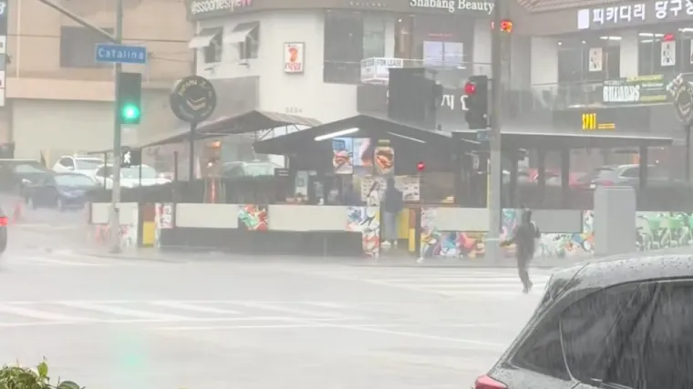 Vjerujemo da je ova žena požalila &scaron;to je iza&scaron;la iz kuće