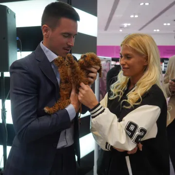 Brat Novaka Đokovića i njegova supruga hitno evakuirani nakon udara drona u zgradu