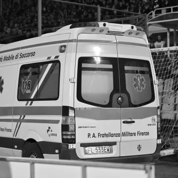 Tragedija na utakmici: Mladog nogometa&scaron;a oživljavali brat i otac