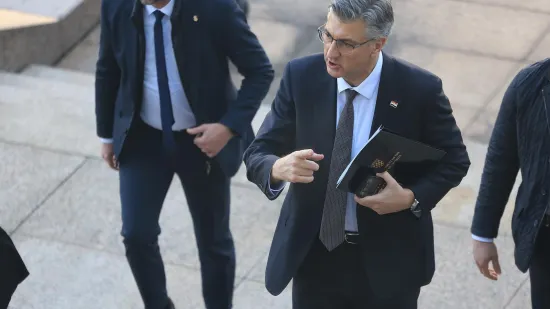 Plenković prognozirao žestoku izbornu kampanju, pa upozorio: 'Sukob mijenja sliku svijeta'