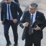 Plenković prognozirao žestoku izbornu kampanju, pa upozorio: 'Sukob mijenja sliku svijeta'